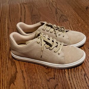 J/Slides tan sneakers